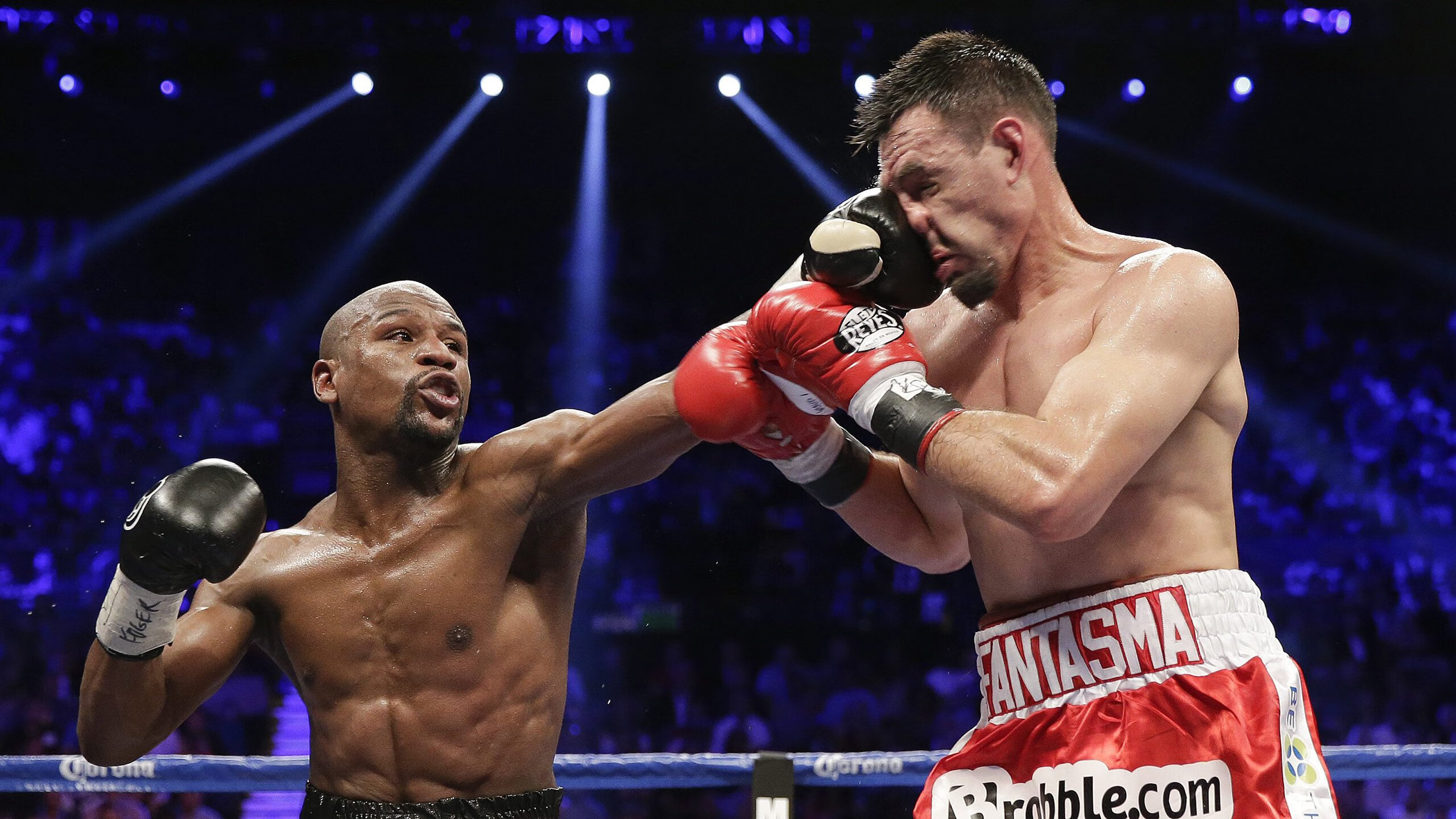 独行侠组织家庭观赛日营造亲情氛围,独行侠全家福